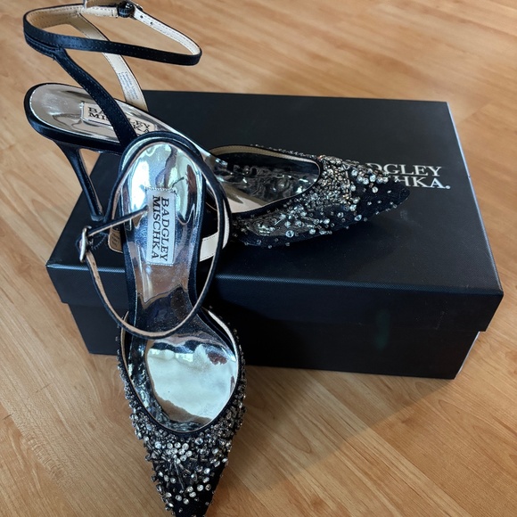 BADGLEY MISCHKA BLACK SATIN RHINESTONE BEADS ANKLE STRAP HEELS LIKE NEW 8 - Picture 1 of 10